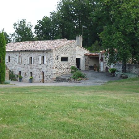 Bed and Breakfast La Fleur De Lys Roussayrolles Exterior foto